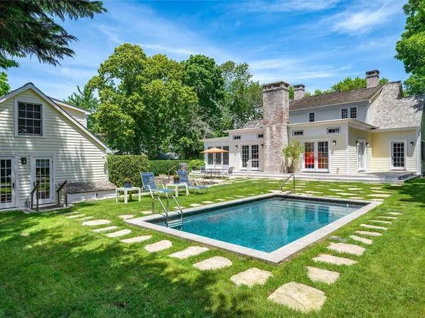 26 Suffolk Street, Sag Harbor, NY 11963