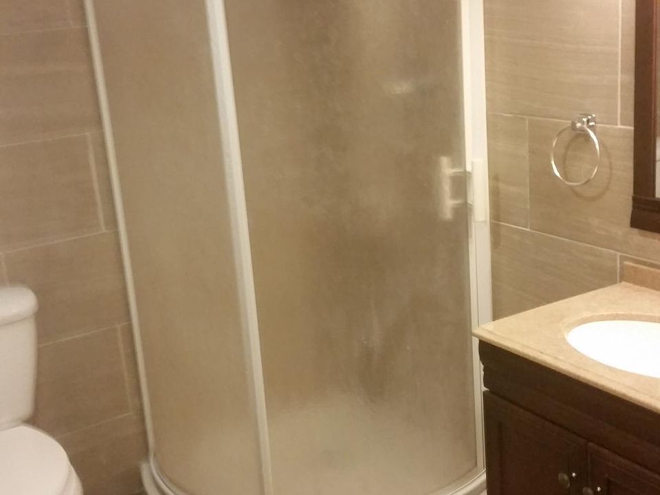 1st image of 812 Seabrights Ln #1