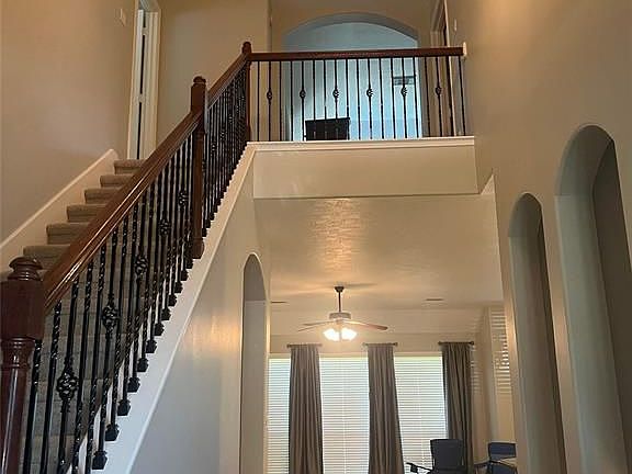 5th image of 11322 Wooded Creek Ln