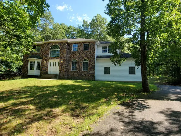 25 Jonathans Way, Henryville, PA 18332