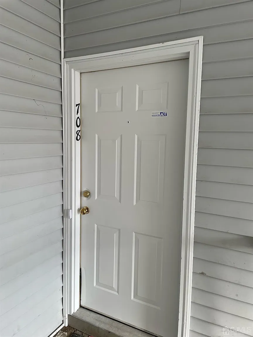 708 Jesse Way photo 1