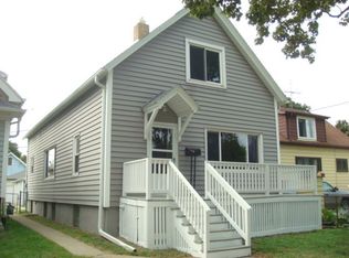 2809 S Burrell St, Milwaukee, WI 53207