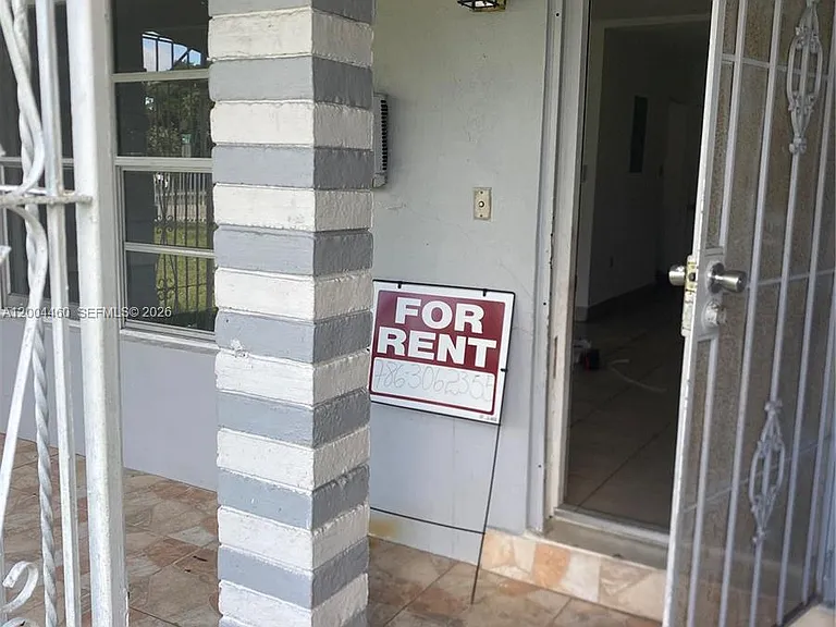 1070 NW 147th St — Photo 13