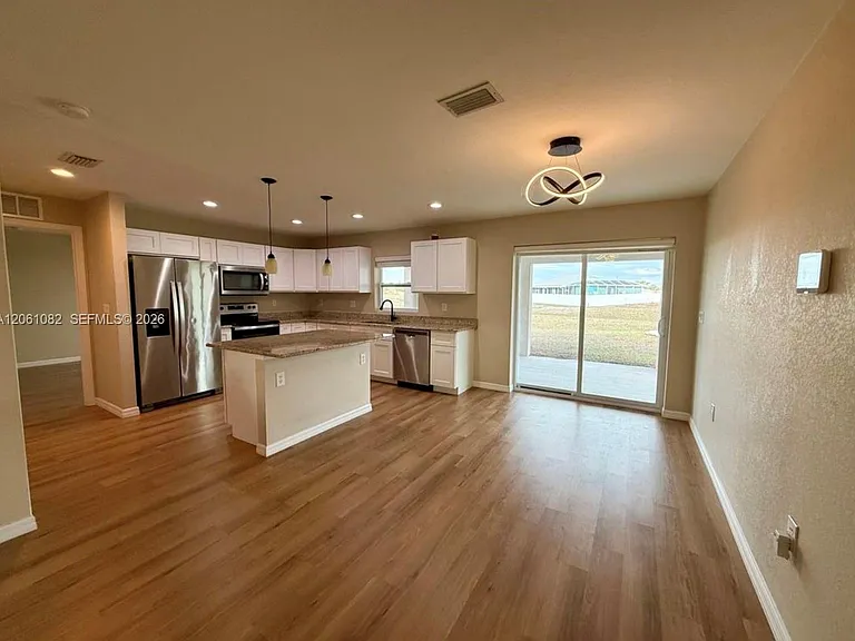 7033 Waldo Cir — Photo 7