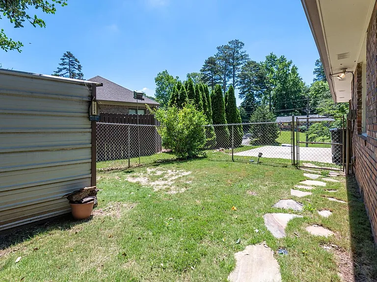 3926 Pineview Dr SE — Photo 27