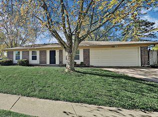 1199 Leawood Dr, Elgin, IL 60120