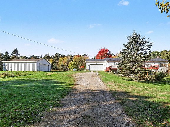 3rd image of 21737-26 Mile Rd