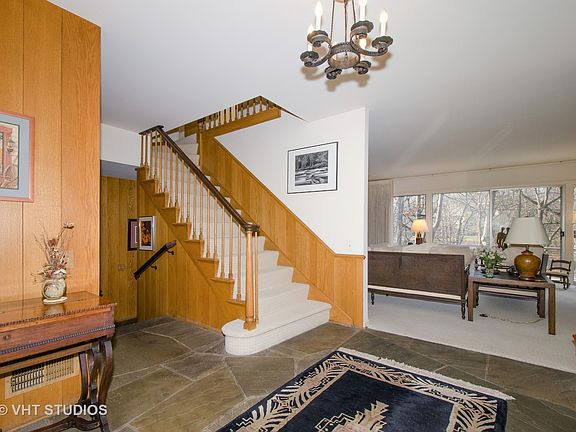 2nd image of 966 Wildwood Ln