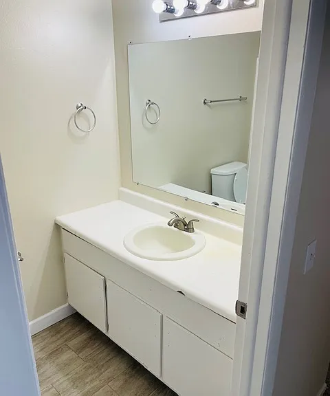 Cambridge Woods Apartments — Photo 26