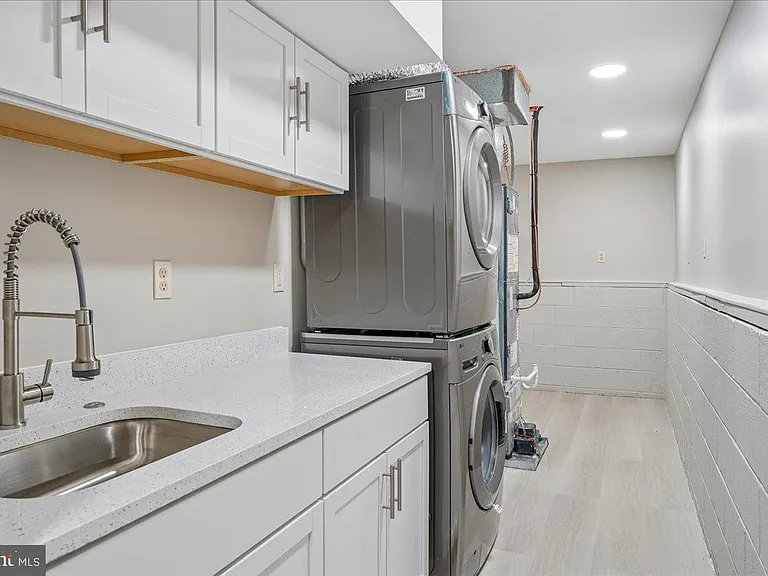 1315 Danberry Dr — Photo 24