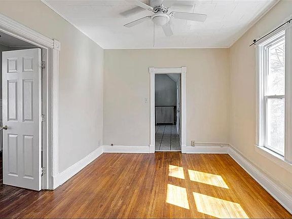 5th image of 279 Forbes Ave Unit 2