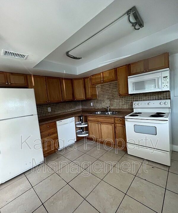1st image of 3204 Louisiana Ave Unit C
