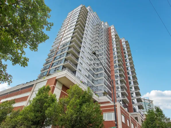 1600 S Prairie Ave #1204, Chicago, IL 60605