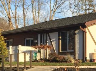 604 Blue Ridge Dr, Medford, NY 11763
