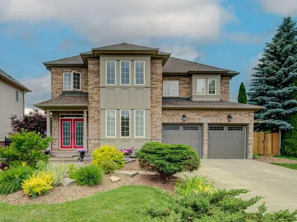23 Stoneman Ct, Cambridge, ON N1P 1C9