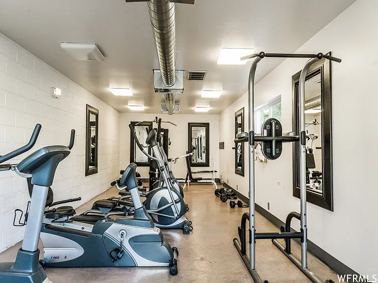 650 N 300 W #115 — Photo 8