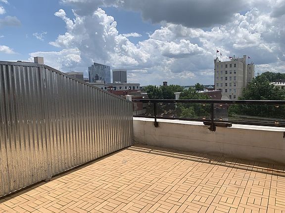 5th image of 115 E Broad St APT 317