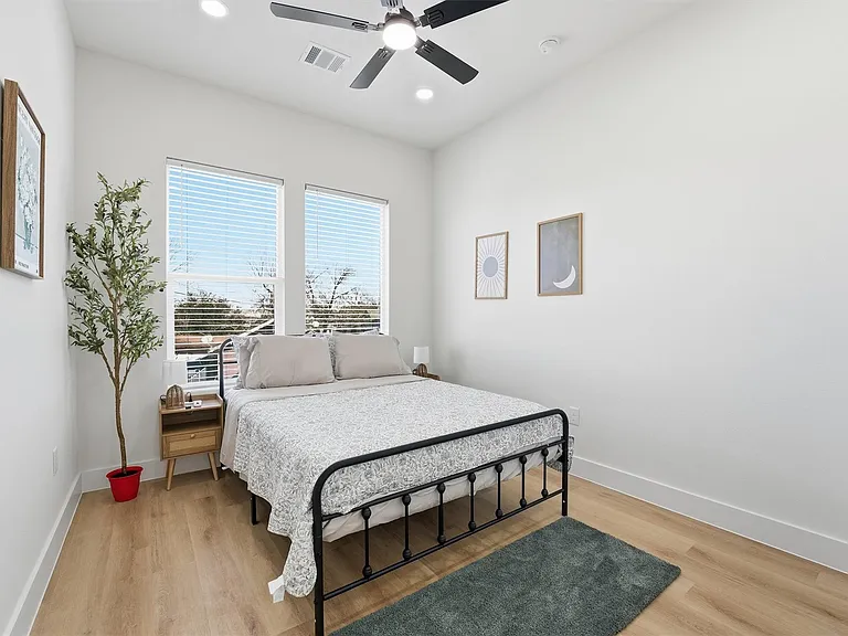 4206 Fox St — Photo 18