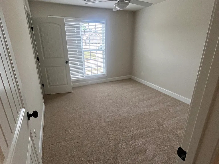 41 Colonial Ct — Photo 10