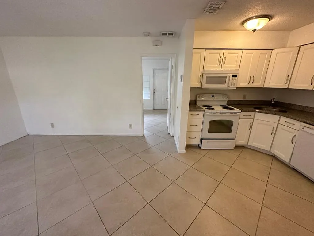 1 bed, 600 sqft, $1,495 — Photo 3