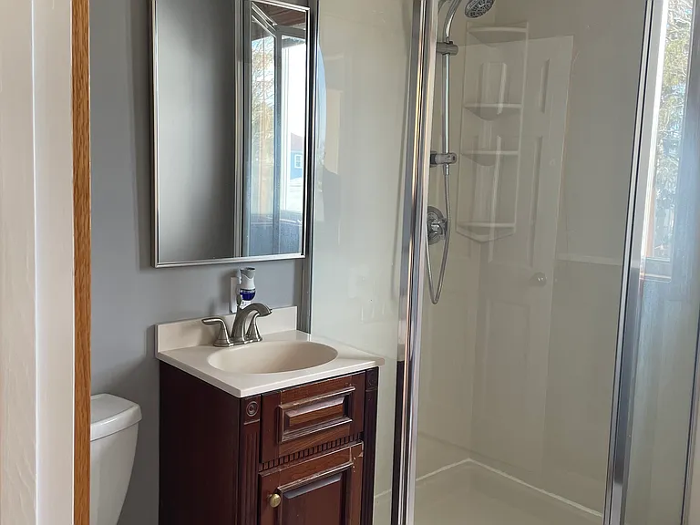 25-27 Webster Pl — Photo 5