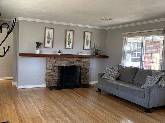3rd image of 3606 Aerial Ave