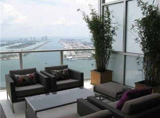 34 NE 11th St, Miami, FL 33132