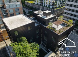 1712 Oak Ave #403, Evanston, IL 60201