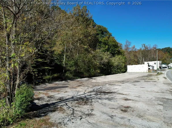 1630 Oakhurst Dr, Charleston, WV 25314