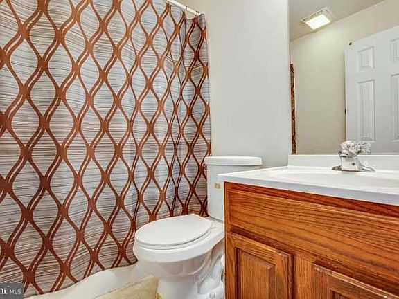 3rd image of 5 Brown Cir