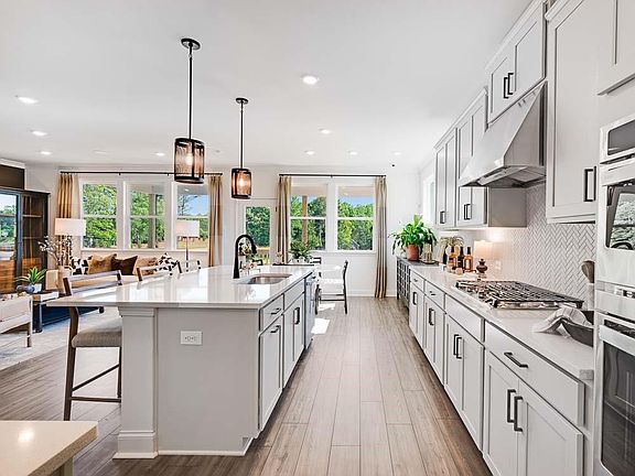 5th image of 3308 Shirecrest Ln