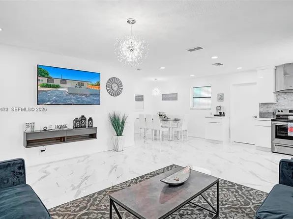 2338 Fillmore St, Hollywood, FL 33020