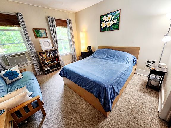 2nd image of 170 Mansfield St #2