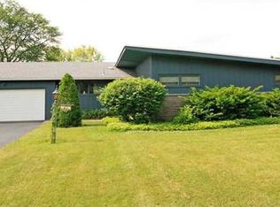 43 Maybrooke Rd, Rochester, NY 14618