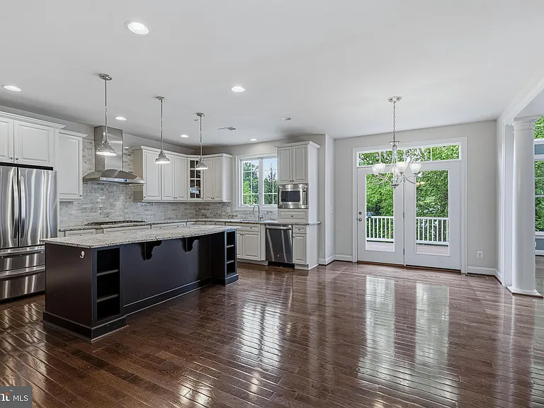 1751 Tysons Crest Ln — Photo 10