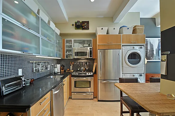 Sold by Corcoran | media 7