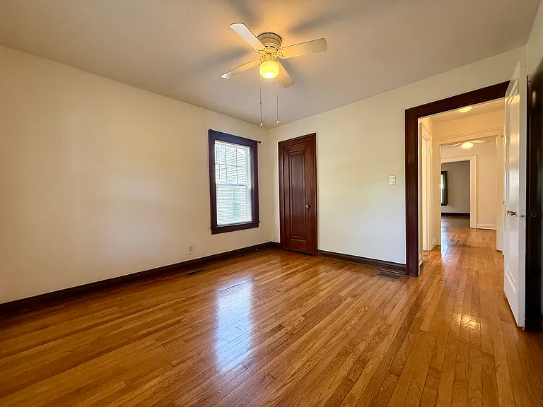 1104 Ellison Ave — Photo 3