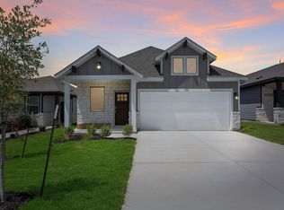 121 Unforgiven Dr, Jarrell, TX 76537