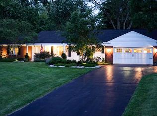 883 Clover Dr, Columbus, OH 43235