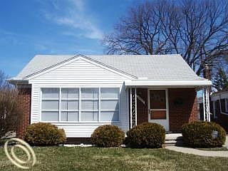 1st image of 19969 Woodmont St