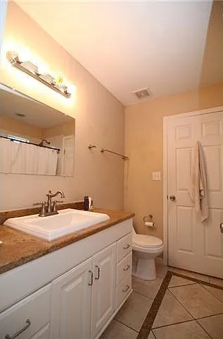 3105 Kings Ln — Photo 5