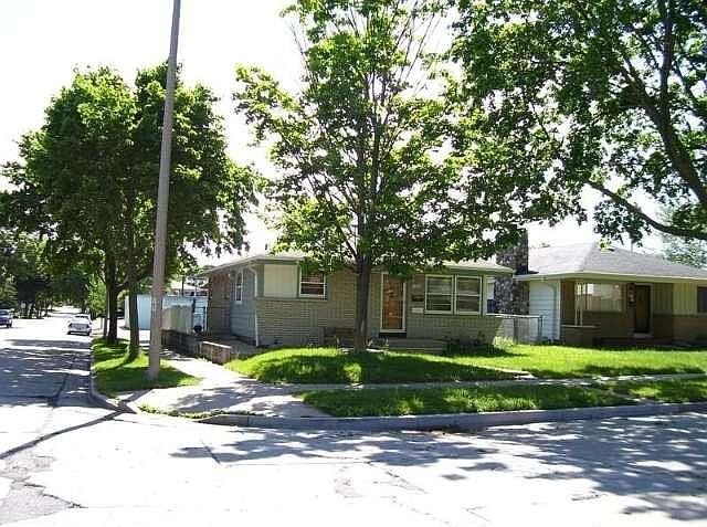 2nd image of 4480 N 77th St