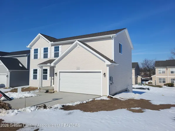 618 Saint Andrews Dr, Eaton Rapids, MI 48827