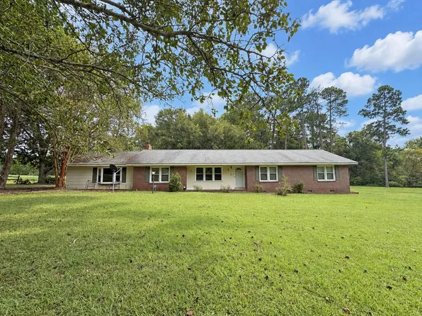 1261 Sumner Rd S, Sumner, GA 31789