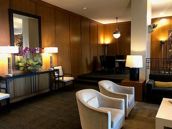 4th image of 2626 N Lakeview Ave APT 3705