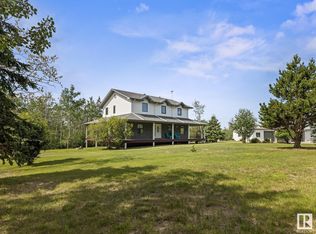 20456 Township Rd #544, Strathcona County, AB T8L3Z3