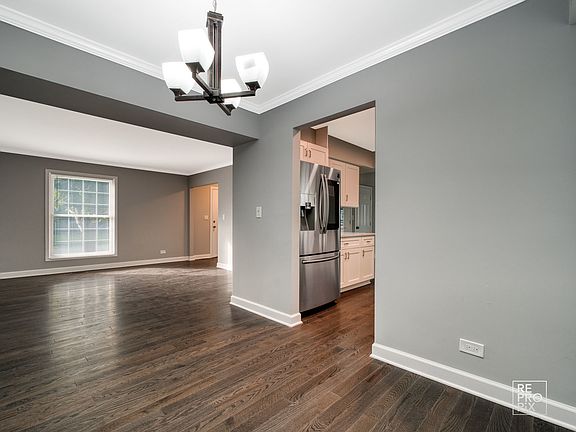 4th image of 3112 Village Green Dr