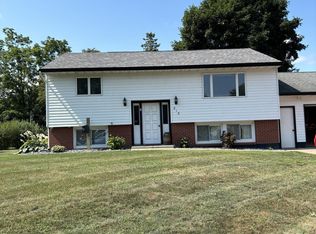 818 S 10th St, Lake City, MN 55041