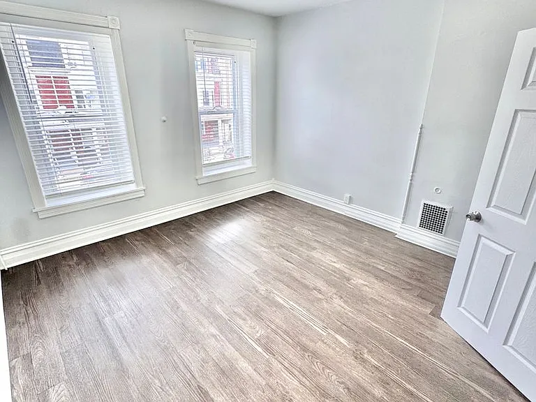 1410 W Turner St — Photo 6