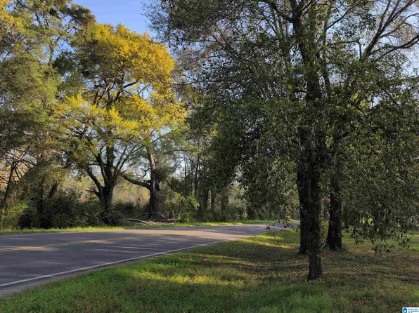 17 Coosada Pkwy #1, Millbrook, AL 36054